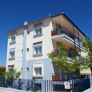 Thalassenia Διαμέρισμα Χανιώτη